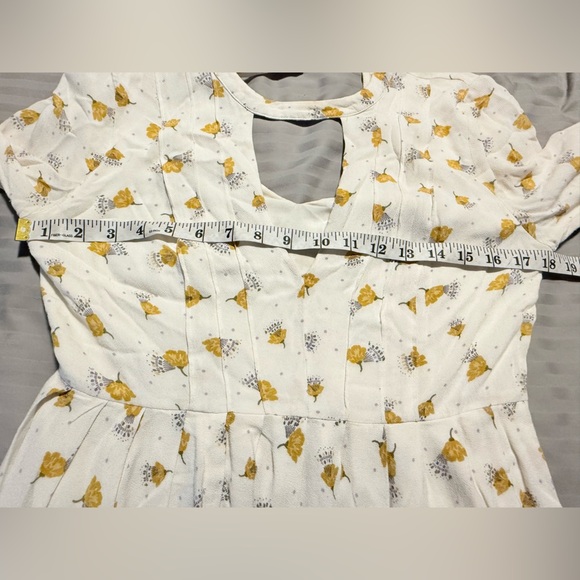 Free People 8 Teagan Floral Mini Dress Cut Out Yellow Floral Bell Sleeve Boho - Picture 8 of 11